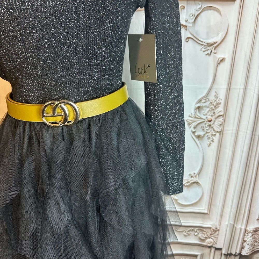 Elegant Black Maxi Dress with Yellow Belt - Picture 2 of 10